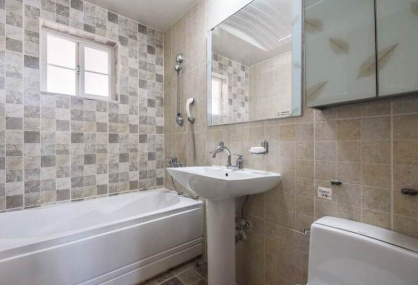 בית מלון כפרי Yangpyeong Cezanne Gallery Pension