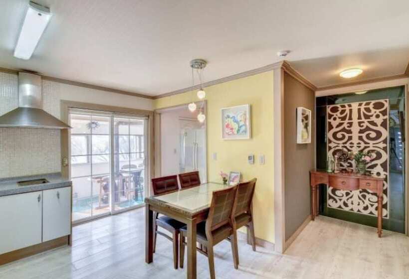 בית מלון כפרי Yangpyeong Cezanne Gallery Pension