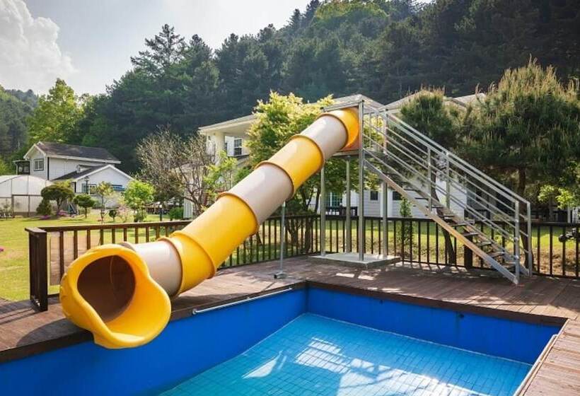 Hotel Yangpyeong Happy Story Pension