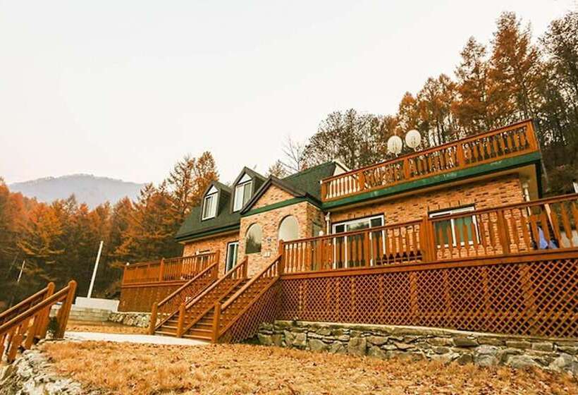 酒店 Yangpyeong Jajangnamu Sup Pension