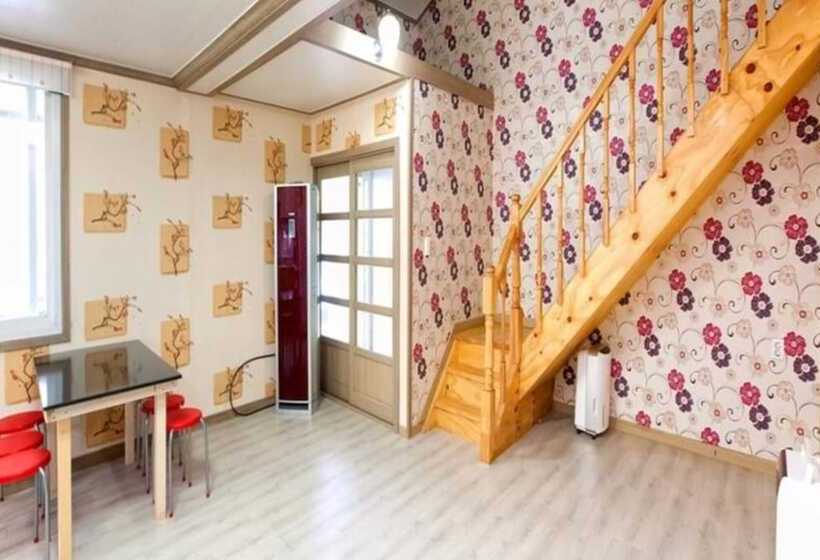 Отель Yangpyeong Munaen Star Pension