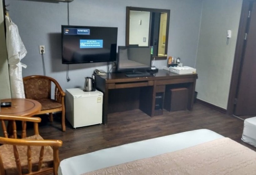 Namwon Greenpia Motel