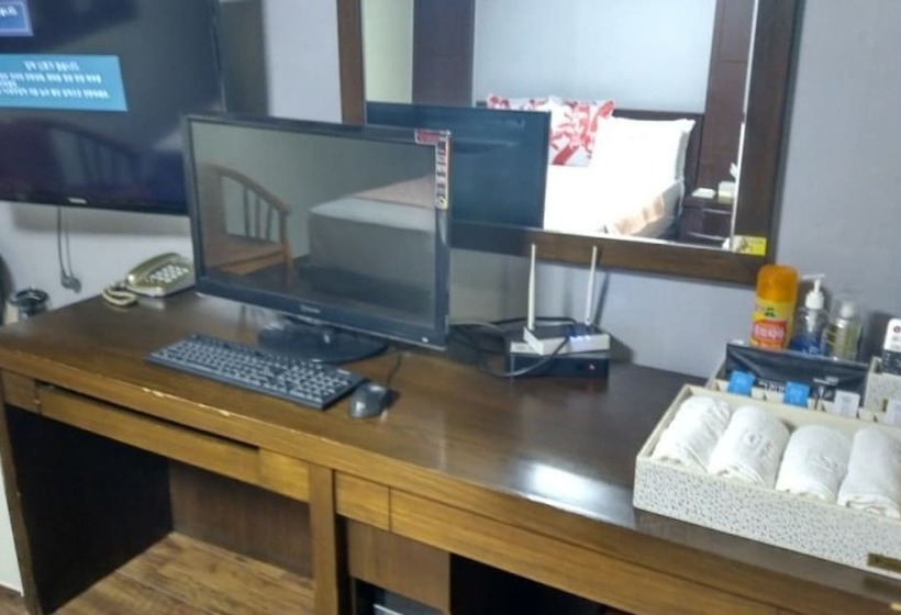 Namwon Greenpia Motel