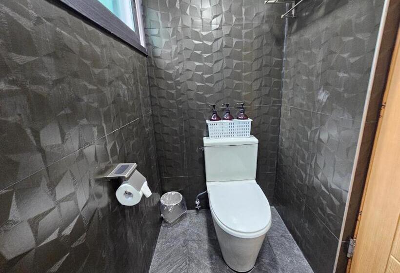 بنسيون Ddlanchae Hanok Stay   Main House