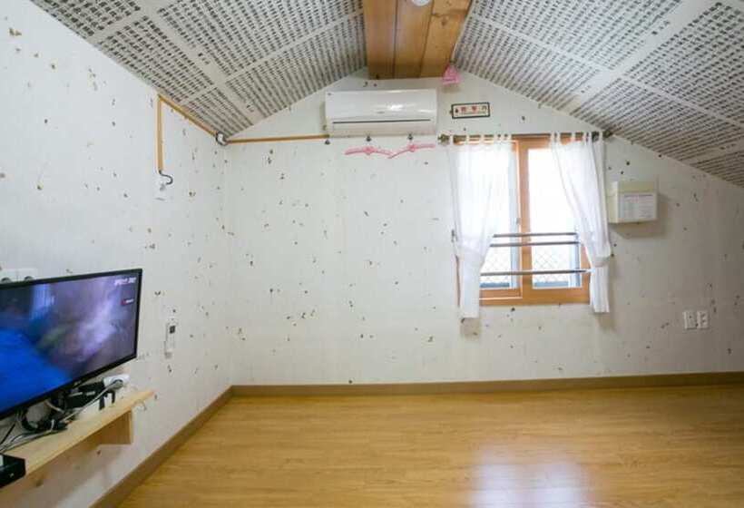 بنسيون Ddlanchae Hanok Stay   Main House