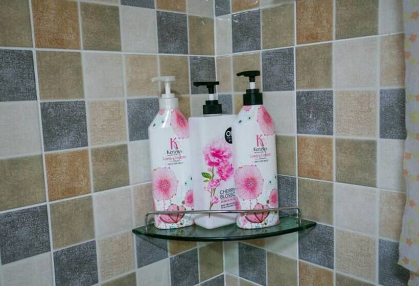 بنسيون Ddlanchae Hanok Stay   Main House