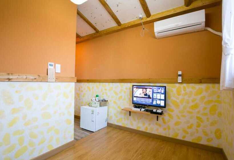 بنسيون Ddlanchae Hanok Stay   Main House