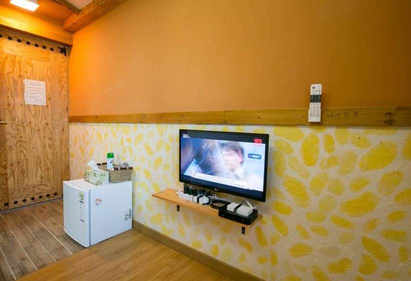 بنسيون Ddlanchae Hanok Stay   Main House