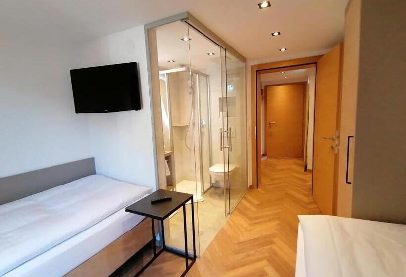 بنسيون Haus Marion Haueis