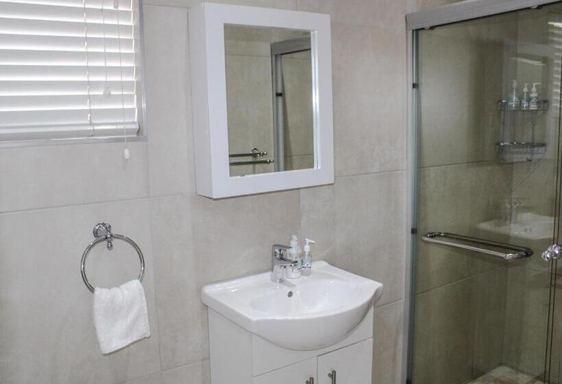 פנסיון Oakview Guesthouse