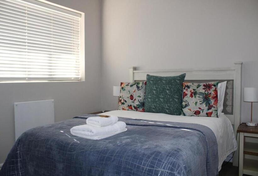 פנסיון Oakview Guesthouse