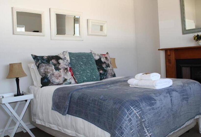 פנסיון Oakview Guesthouse