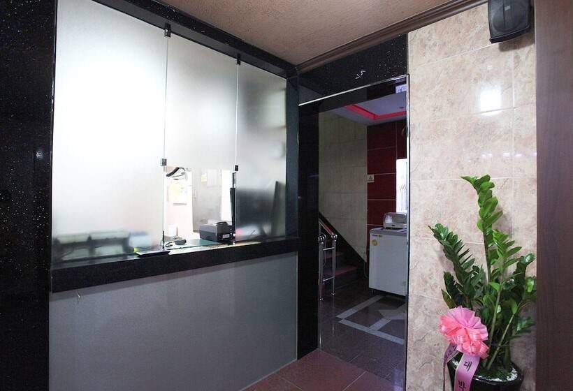 בית מלון כפרי Seongnam Moran Gaja