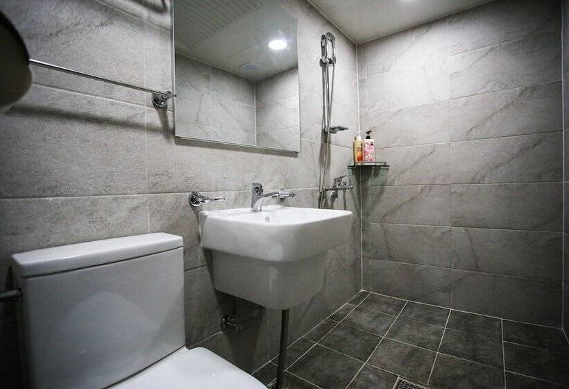 Seongnam Moran Hotel 3151