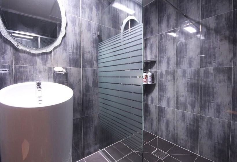 Gimje Q Drive Self Check In Motel