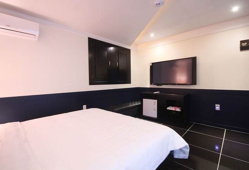 Gimje Q Drive Self Check In Motel