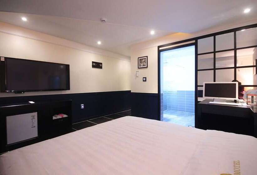 Gimje Q Drive Self Check In Motel