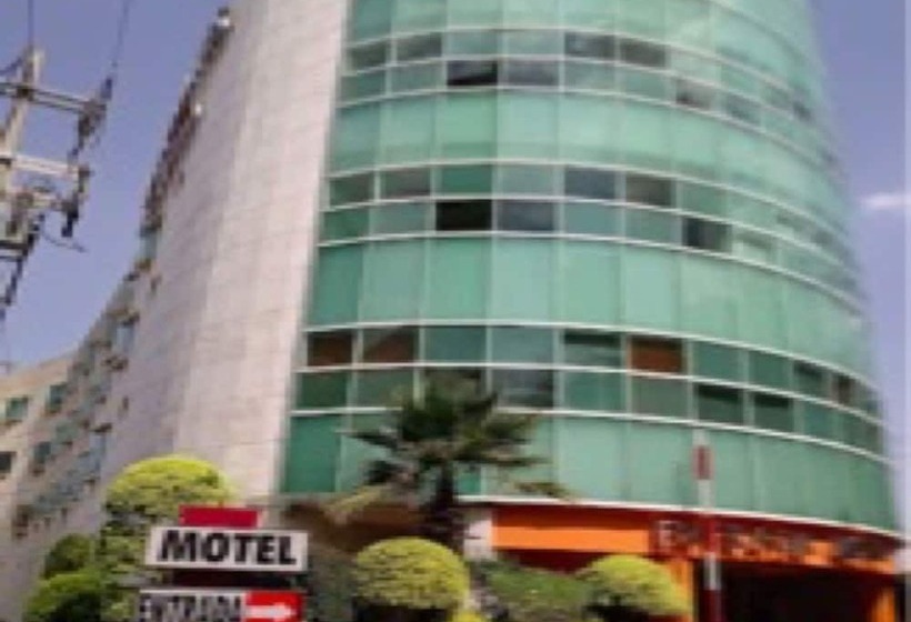 Hm Hotel Y Suites Plaza