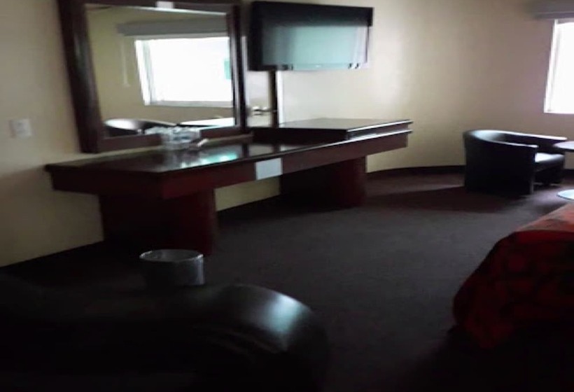 Hm Hotel Y Suites Plaza