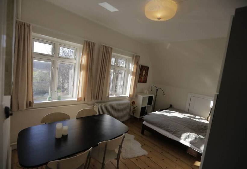 Отель Avalonbnb