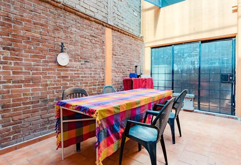 هتل Oasis Airport