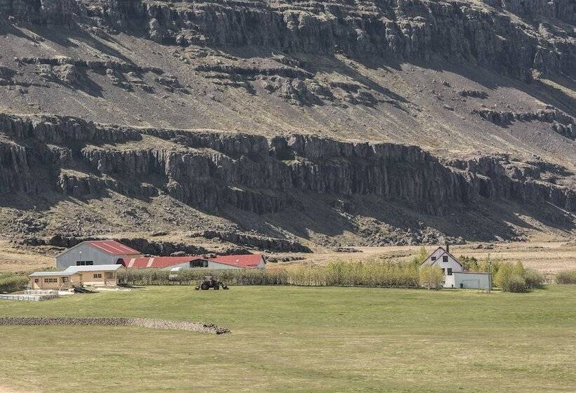 هتل Bragdavellir Cottages