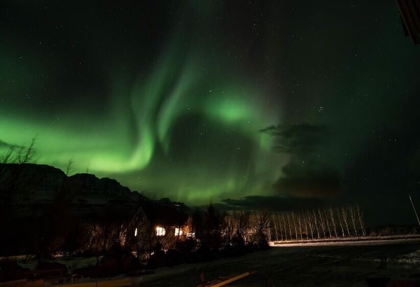 هتل Bragdavellir Cottages