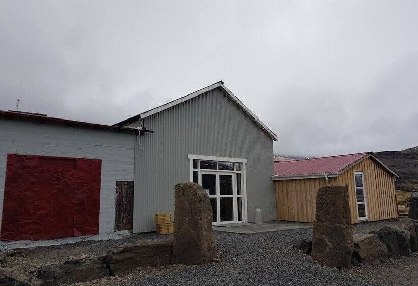 هتل Bragdavellir Cottages