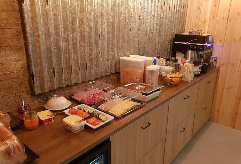 هتل Bragdavellir Cottages