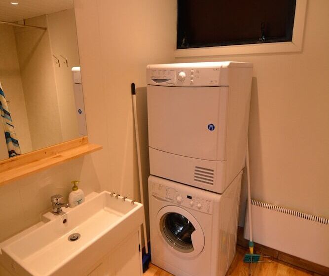 هتل Bragdavellir Cottages