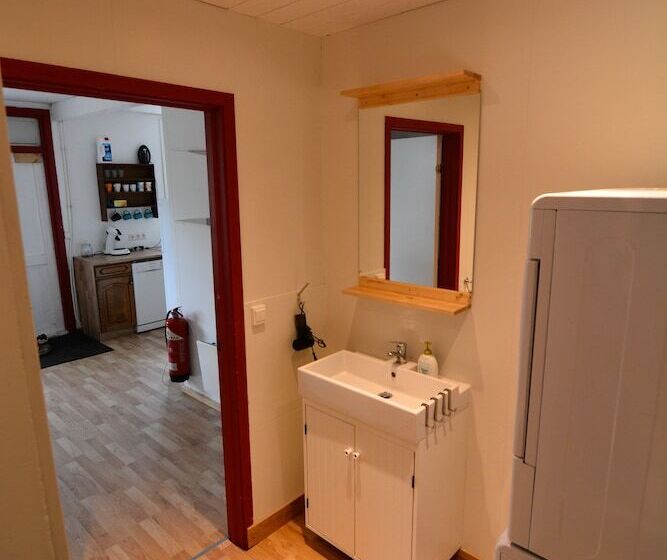 هتل Bragdavellir Cottages