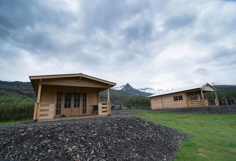 هتل Bragdavellir Cottages
