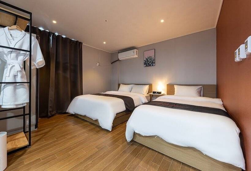 호텔 Cheongju Teemer Inn