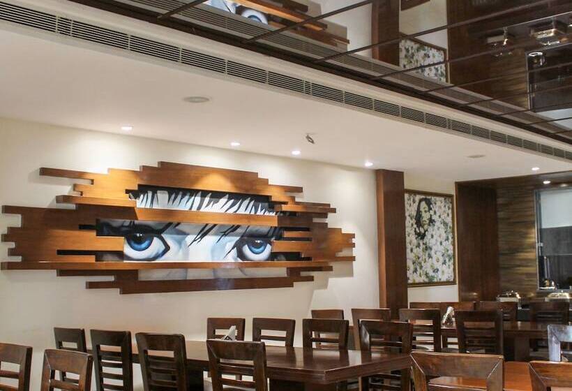 Отель Comfort Inn Rishikesh