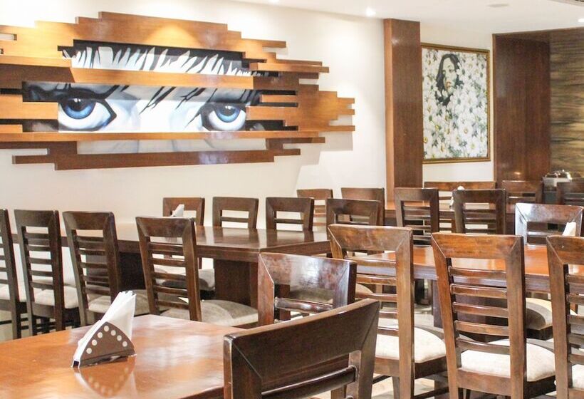 Отель Comfort Inn Rishikesh