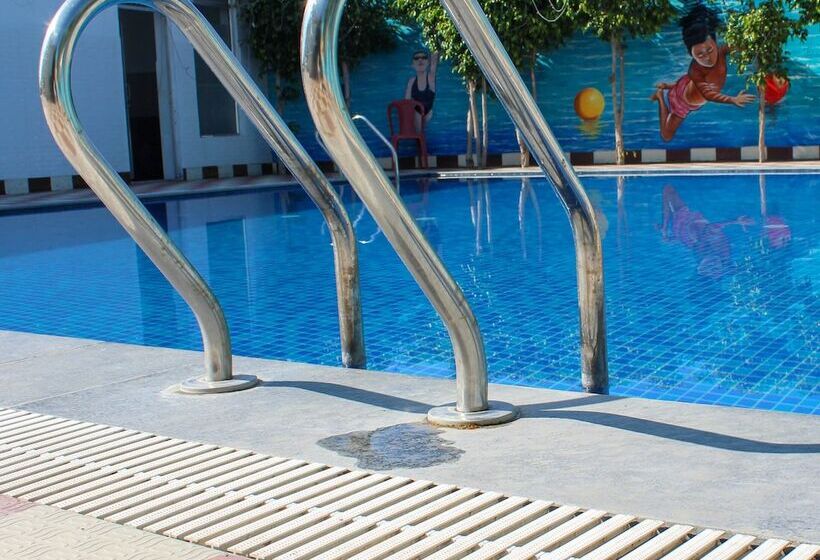 Отель Comfort Inn Rishikesh