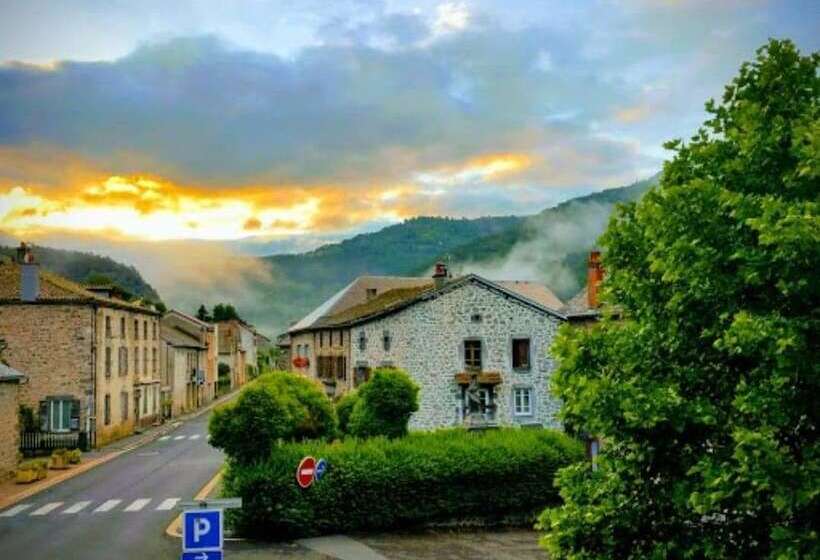 فندق Des Voyageurs