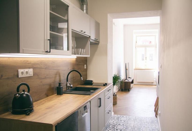 ホテル Design Pension Twenty