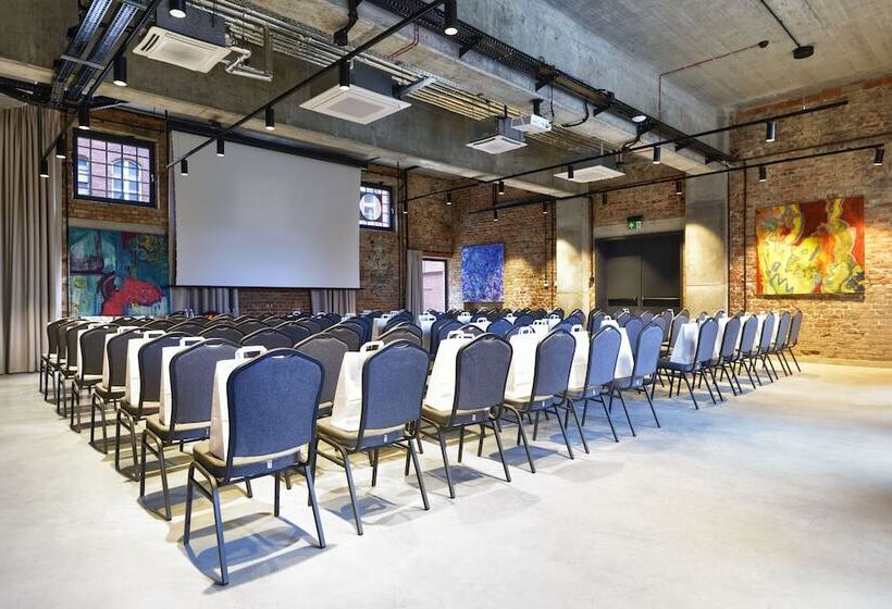 Отель Arche Dwór Uphagena Gdańsk