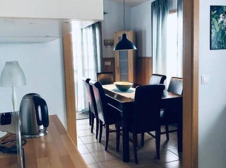 هتل Eyjasól Cottages