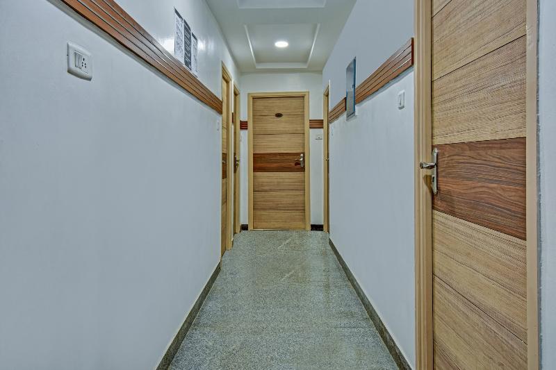 فندق Four Squares Inn By Oyo Rooms