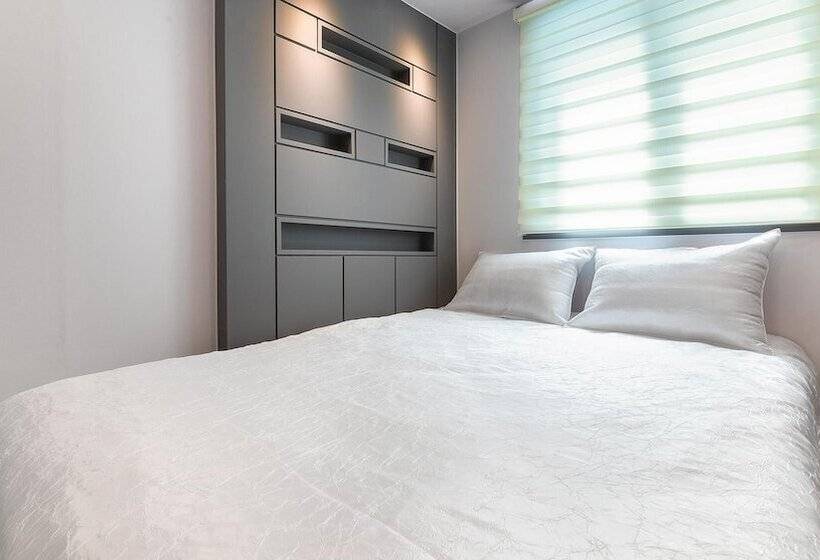 Отель Gangneung Badauibyeol Pension