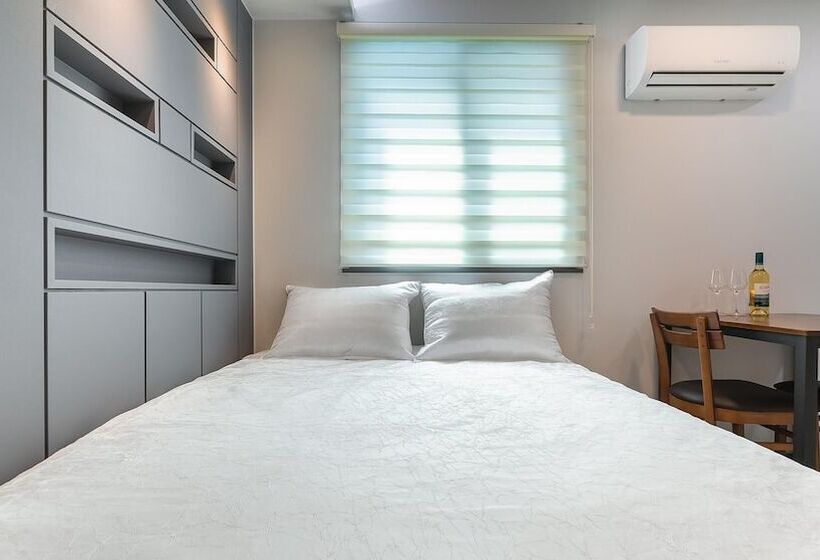 Отель Gangneung Badauibyeol Pension