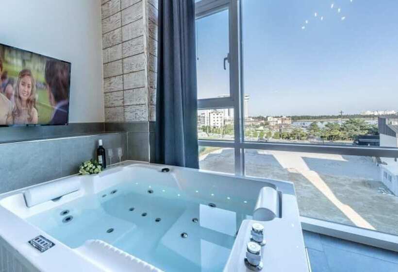 فندق Gangneung Hygge Nobile Pension