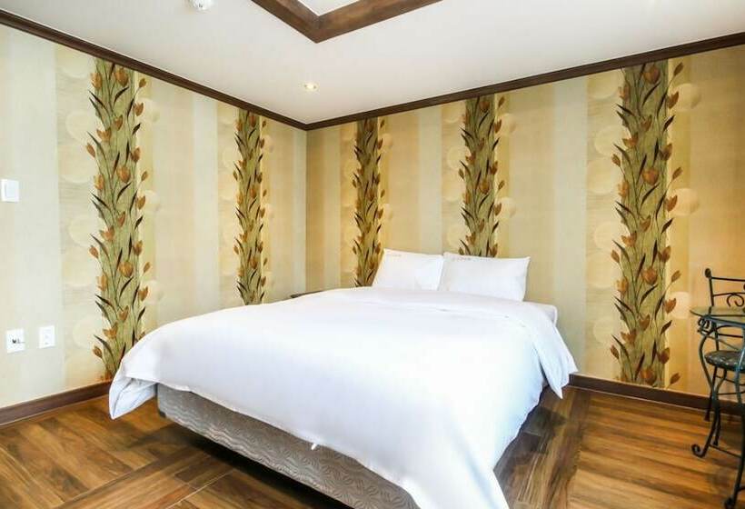 Отель Iksan Sinseong