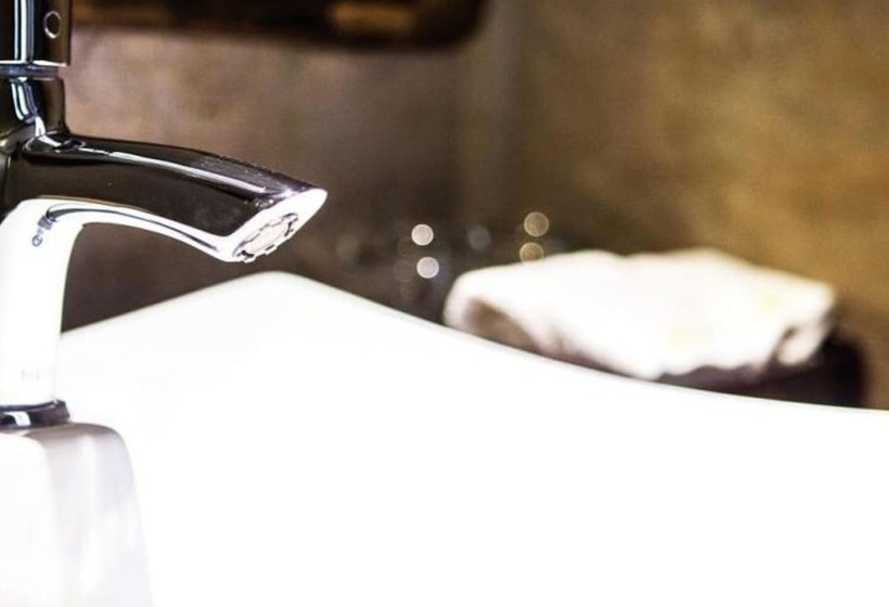 فندق Lakeside Courtyard By Jinspecial