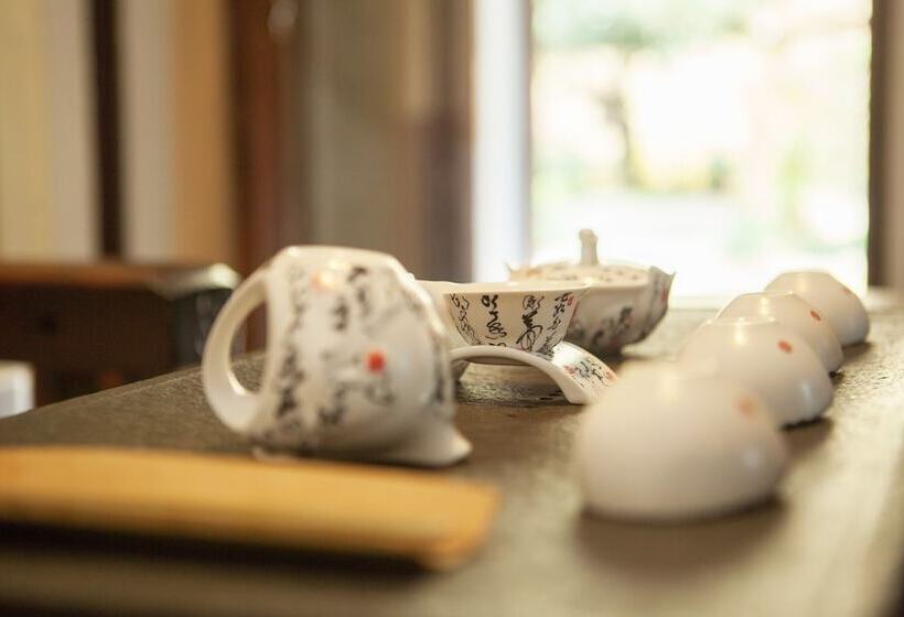 فندق Lakeside Courtyard By Jinspecial