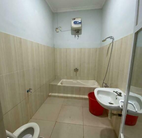 酒店 Magellona Makassar Mitra Reddoorz