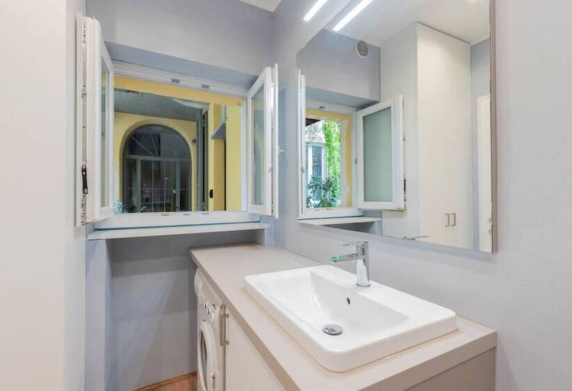 هتل Milan Retreats Duomo Suites