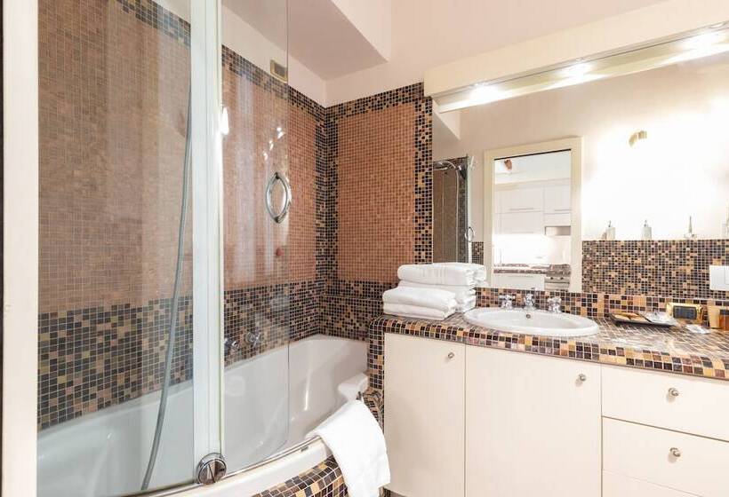 هتل Milan Retreats Duomo Suites